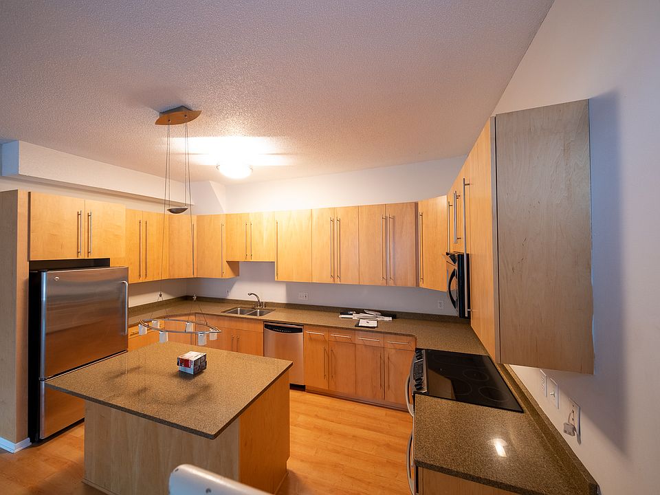 1st image of 182 Mackubin St APT 6
