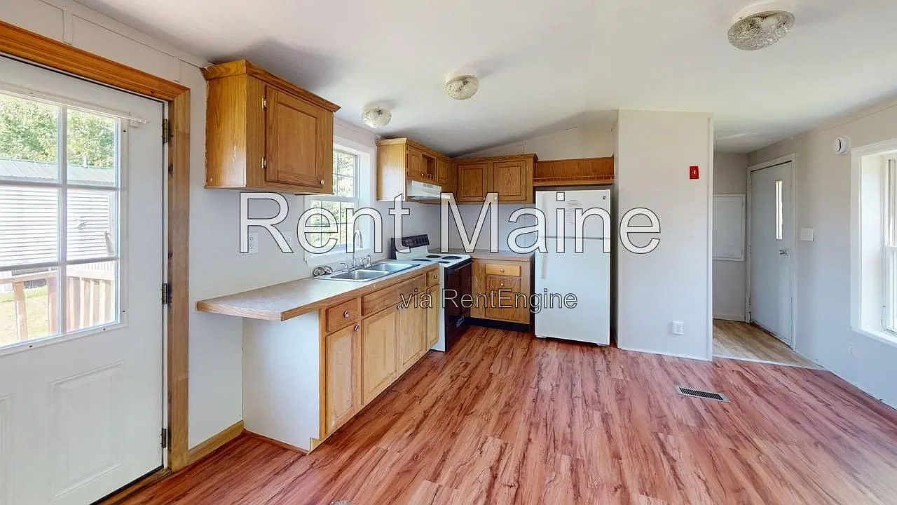 2 bed, 1.0 bath, 840 sqft, $1,025 — Photo 1