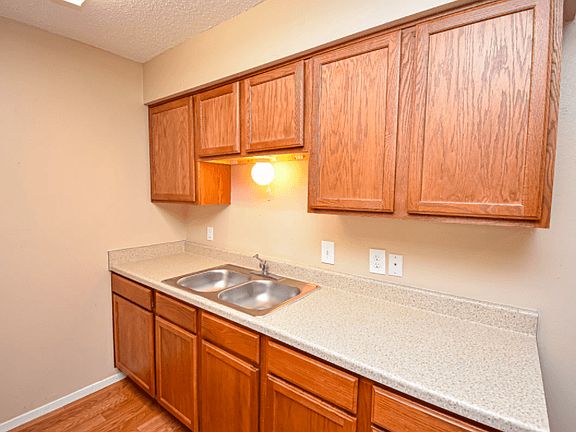 4th image of 1600 S Palestine St #12040321