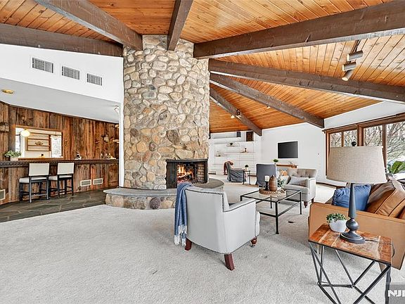 4th image of 224 Miller Rd