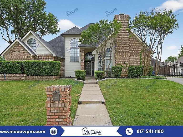 3407 Bowden Hill Ln N — Photo 1
