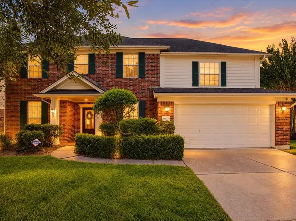 16810 Benwick Dr, Sugar Land, TX 77498