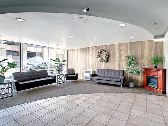 4th image of 221 6th Ave SE #221