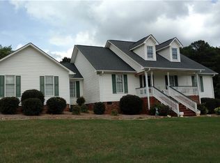 1013 Ladys Ln, Anderson, SC 29621