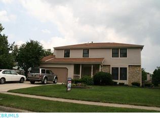 210 Highbury Cres, Columbus, OH 43230
