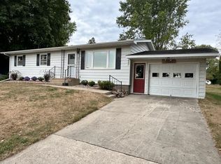 411 2nd Ave NW, Spring Grove, MN 55974