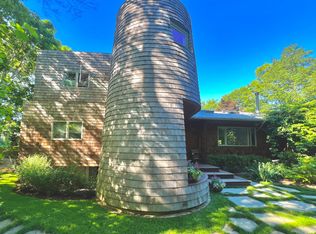 71 Island View Dr W, Sag Harbor, NY 11963