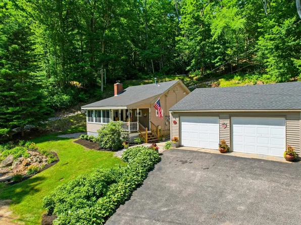 63 Lake Shore Drive, Barnstead, NH 03225