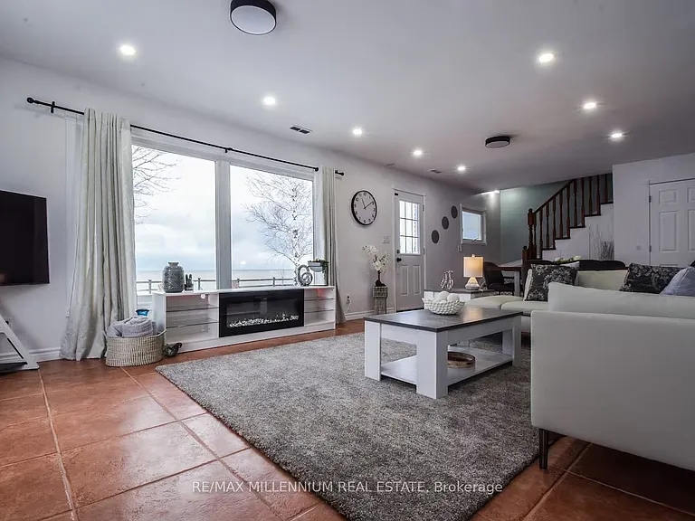 57 Lakeridge Blvd — Photo 6