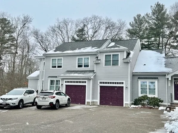 21 Edgewater Dr #21, Norton, MA 02766
