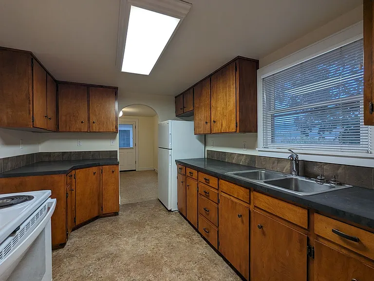 175 Ash St — Photo 10