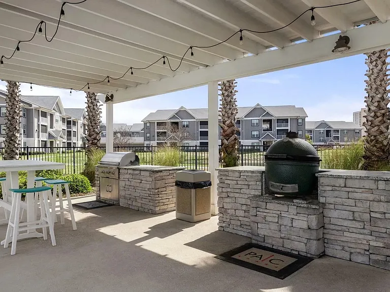 Parkside at the Beach — Photo 32