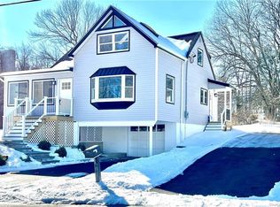 15 Pine Echo Dr, Poughkeepsie, NY 12601