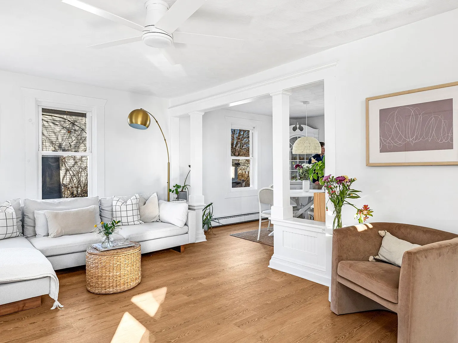 2 bed, 924 sqft, $3,450 — Photo 1