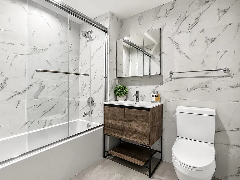 3436 Kingsbridge Ave #E5 — Photo 3