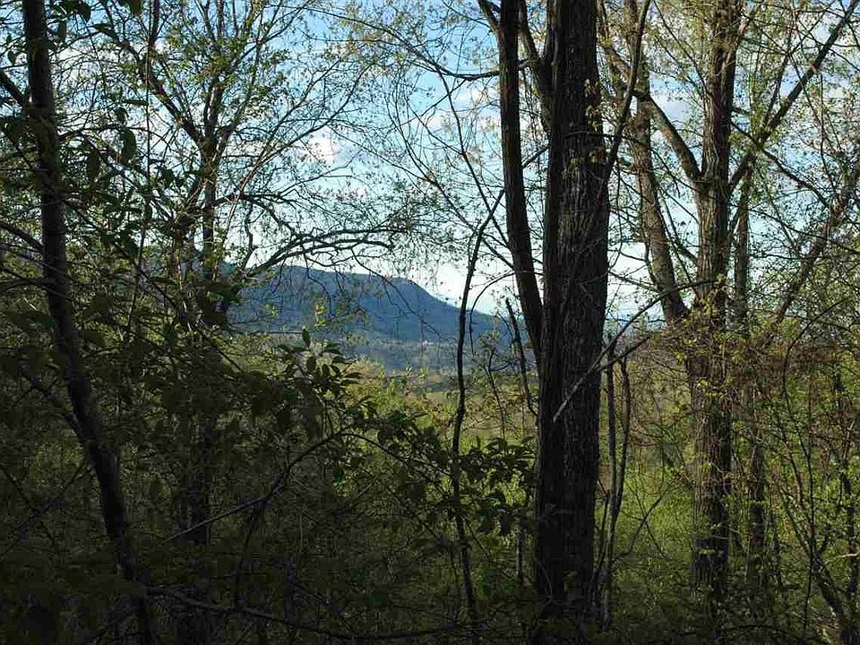 1st image of 2 Hurlbut Way Lot 2B
