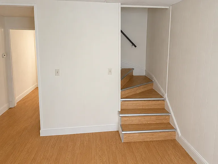 2309 East Ave — Photo 3