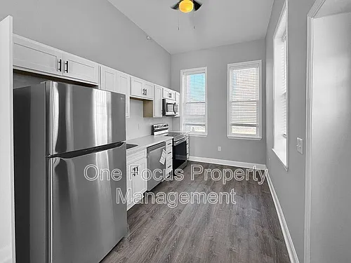 1064 Mill St #2 Photo 1