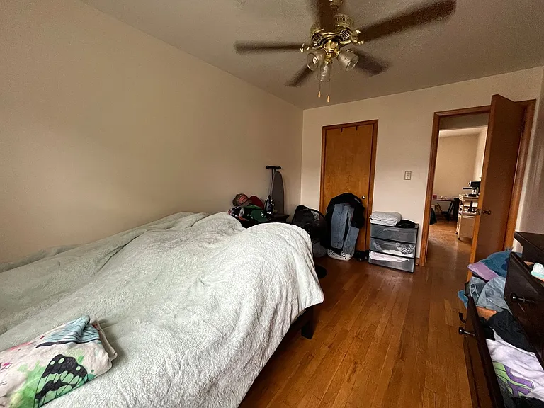 7254 W Center St — Photo 6
