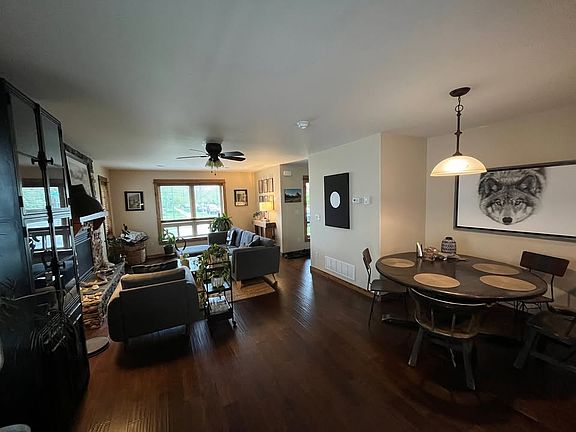 4th image of 2797 Fen Way APT B