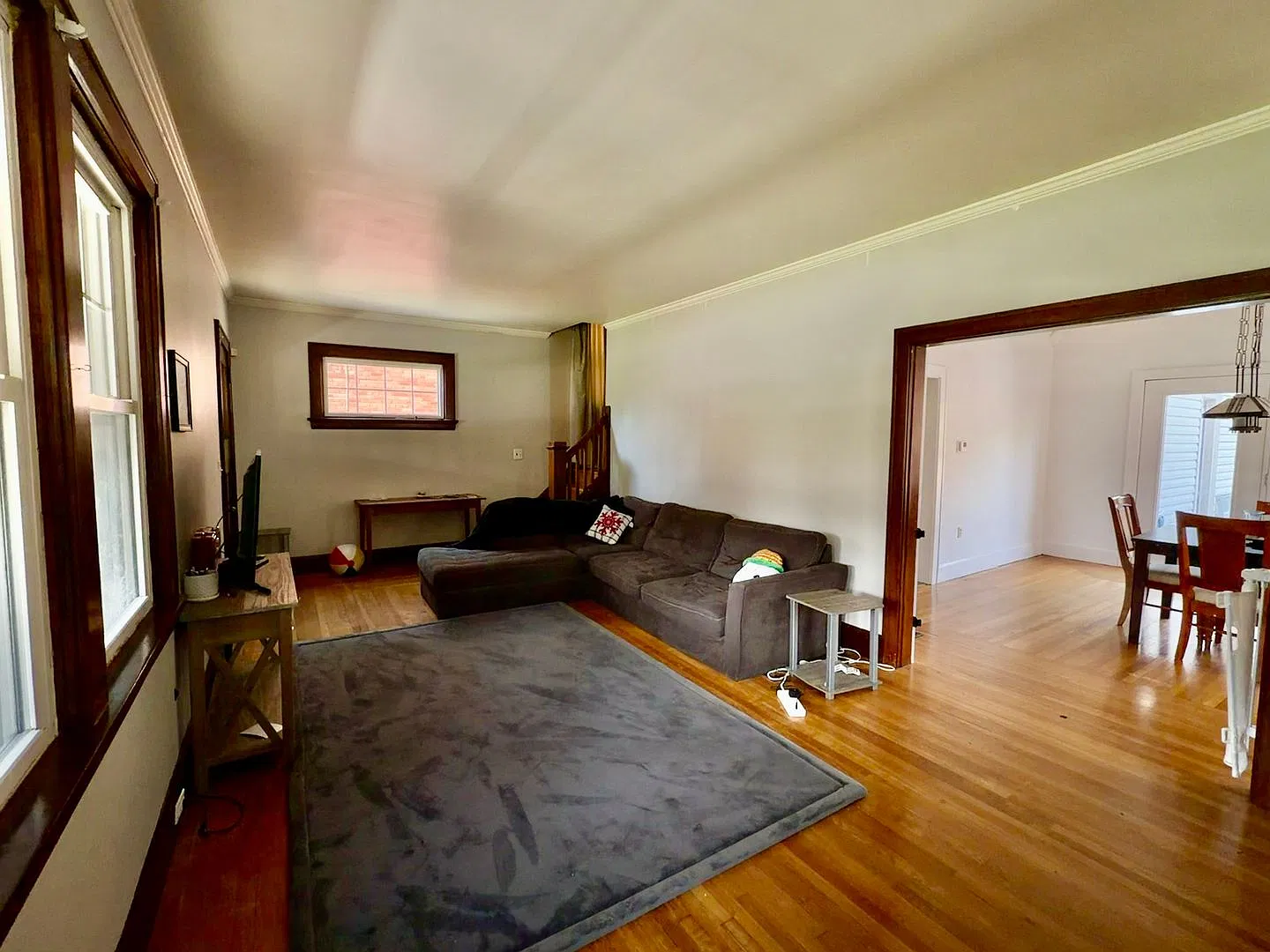 Spacious 4-Bedroom, 2-Bath Home with Central Air, Private Yard & Off-Street Parking! Schedule a t... — Photo 4