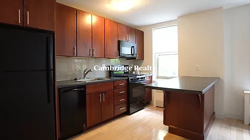 11 Camelot Ct Photo 1
