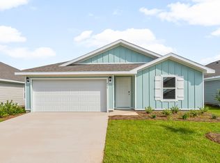 303 Staggerbush St, Freeport, FL 32439