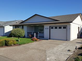 776 S Cascade Dr, Woodburn, OR 97071