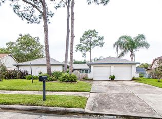 5214 Appleblossom Ln, Friendswood, TX 77546