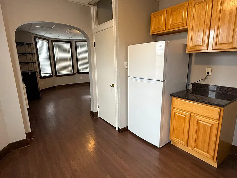 3533 Frankford Ave — Photo 5