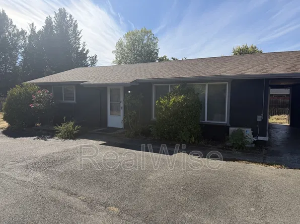 1125 SW Bridge St Unit B, Grants Pass, OR 97526