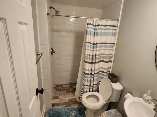 234 Camelot Dr, Camden, TN 38320