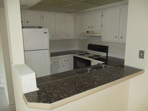 4th image of 1537 SE Royal Green Circle E #207