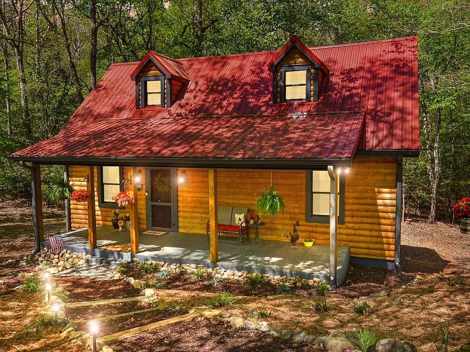 1st image of 624 Villa Dr
