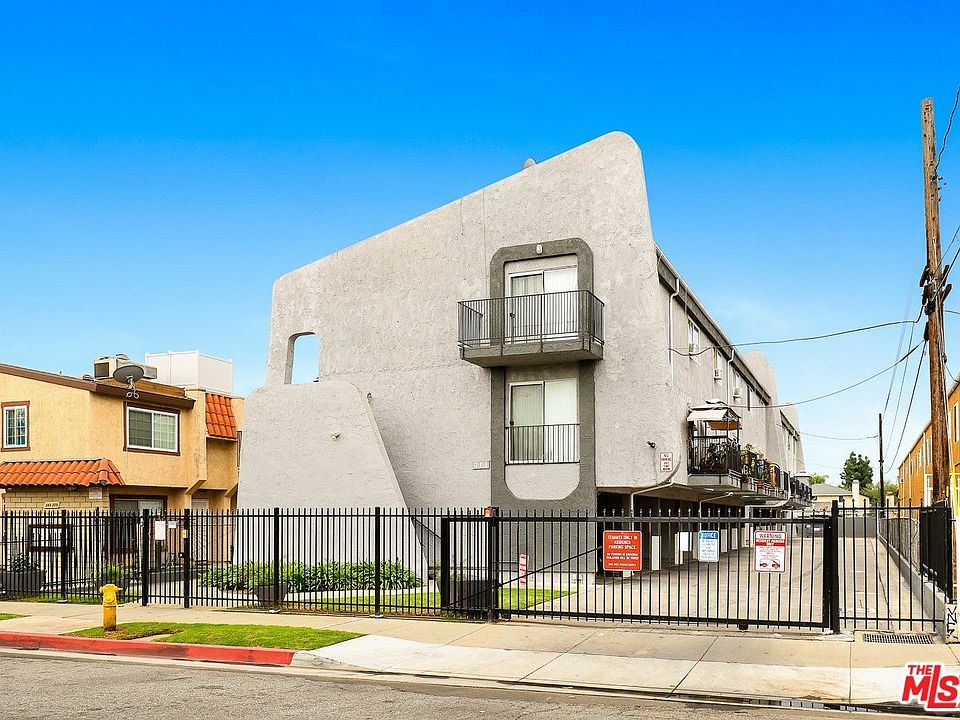 1st image of 411 W Lohart Ave