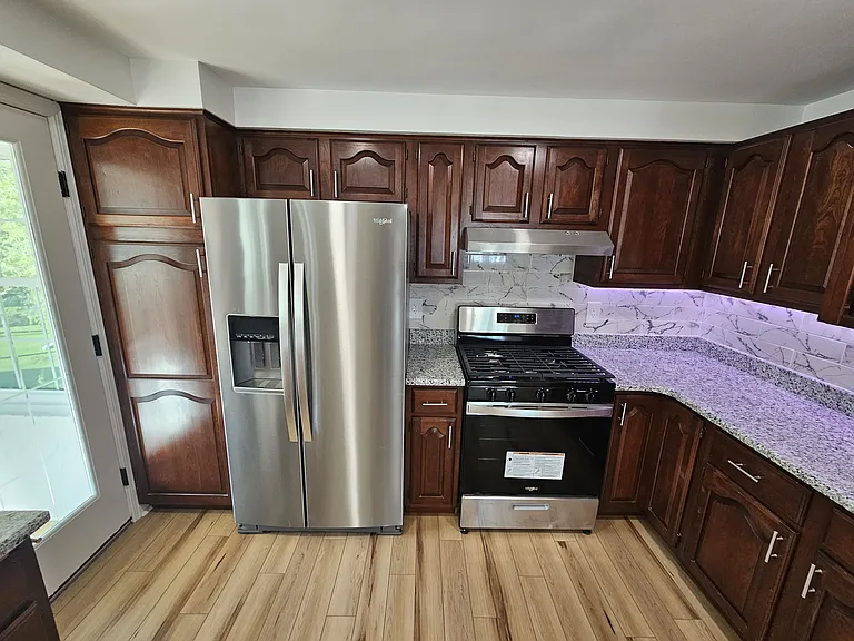 236 McCartney Dr — Photo 10