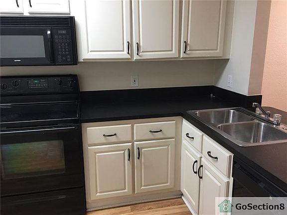 4th image of 11590 NW 45th St #1