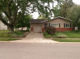 401 Navajo Dr, Westerville, OH 43081
