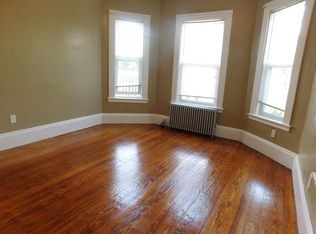 18 Hendry St, Dorchester, MA 02122