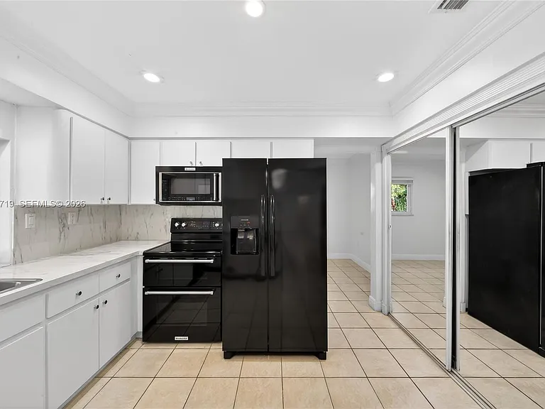10142 SW 79th Ave — Photo 29