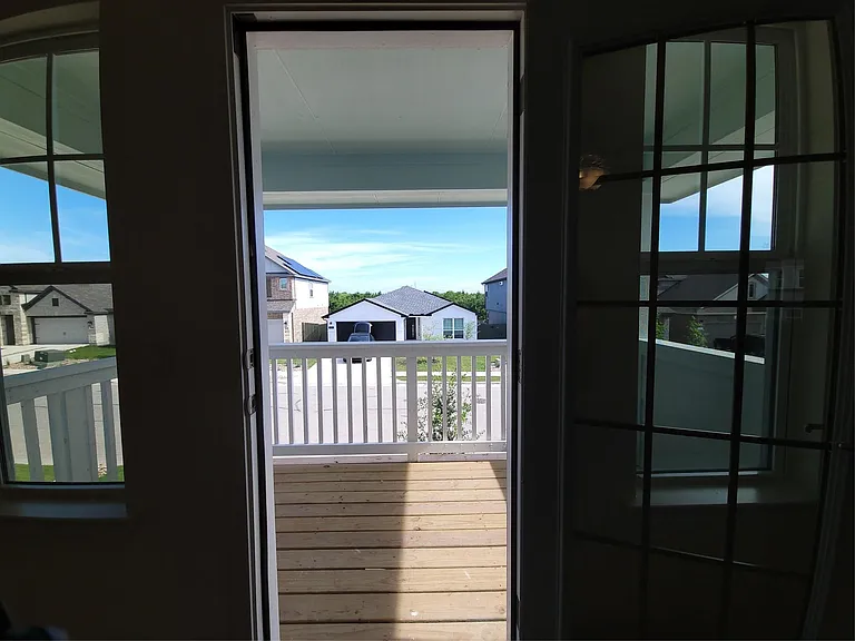 17204 Adoro Dr — Photo 24