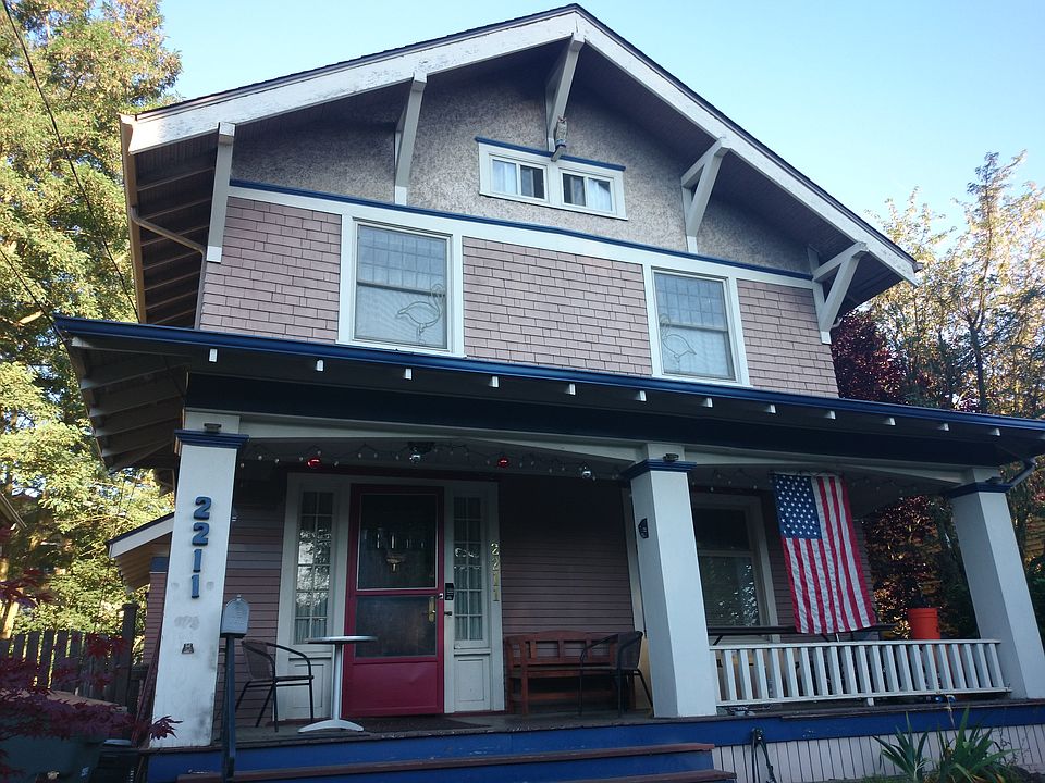 1st image of 2211 1st Ave N