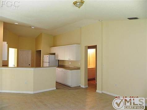 4th image of 345 Brook Ave S