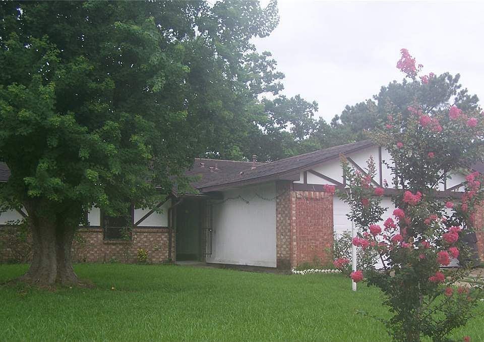 1st image of 15822 Kenbrook Dr