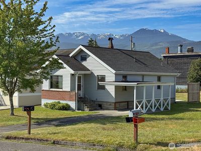 1012 W 10th Street, Port Angeles, WA, 98363