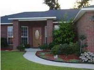 2811 Silent Wood Dr, Cantonment, FL 32533