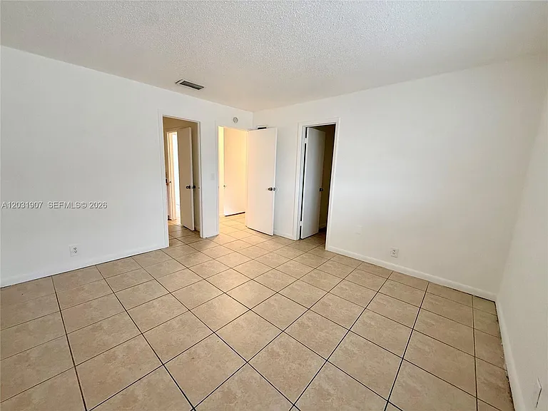 2410 NW 52nd Ave #2410 — Photo 13