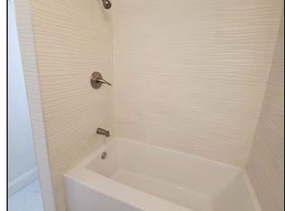 1215 W Silver St, Philadelphia, PA 19133