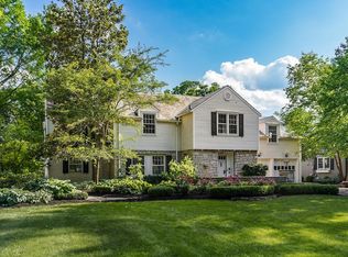 2389 Canterbury Rd, Columbus, OH 43221