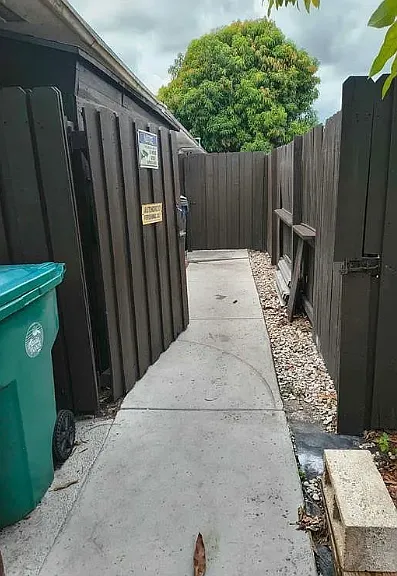 5741 SW 24th Ave #B — Photo 5